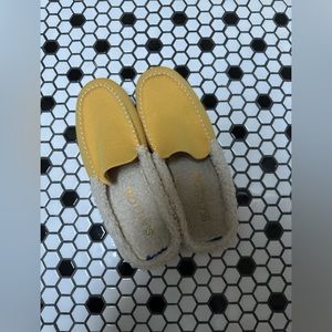 Rothy’s scuff slippers, size 9